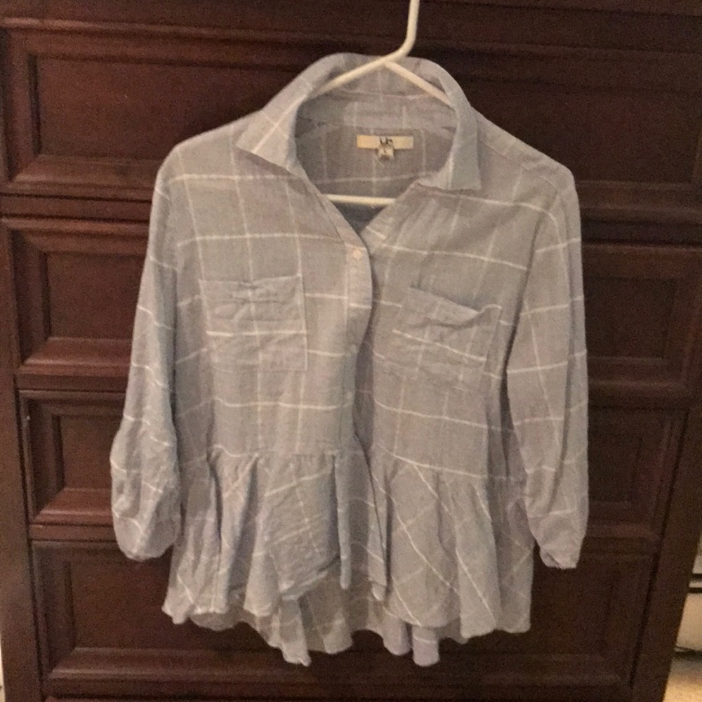 top in light blue with white stripes